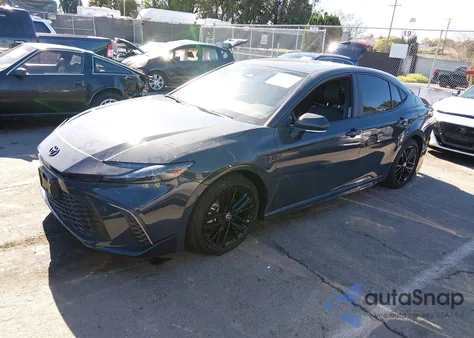 2025 Toyota Camry Se из США, поврежденный, VIN 4T1DAACK1SU054707